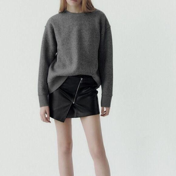 Zara Basic black faux leather circle skirt/shorts Size s - Picture 1 of 7